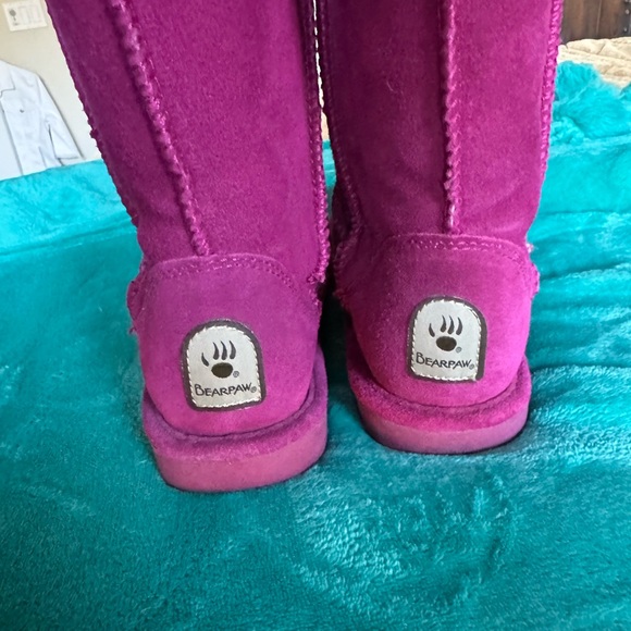 Bearpaw boots size 8 magenta - Picture 3 of 9